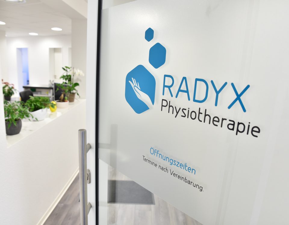 Eingangsbereich der Radyx Physiotherapie Praxis in Leonberg.